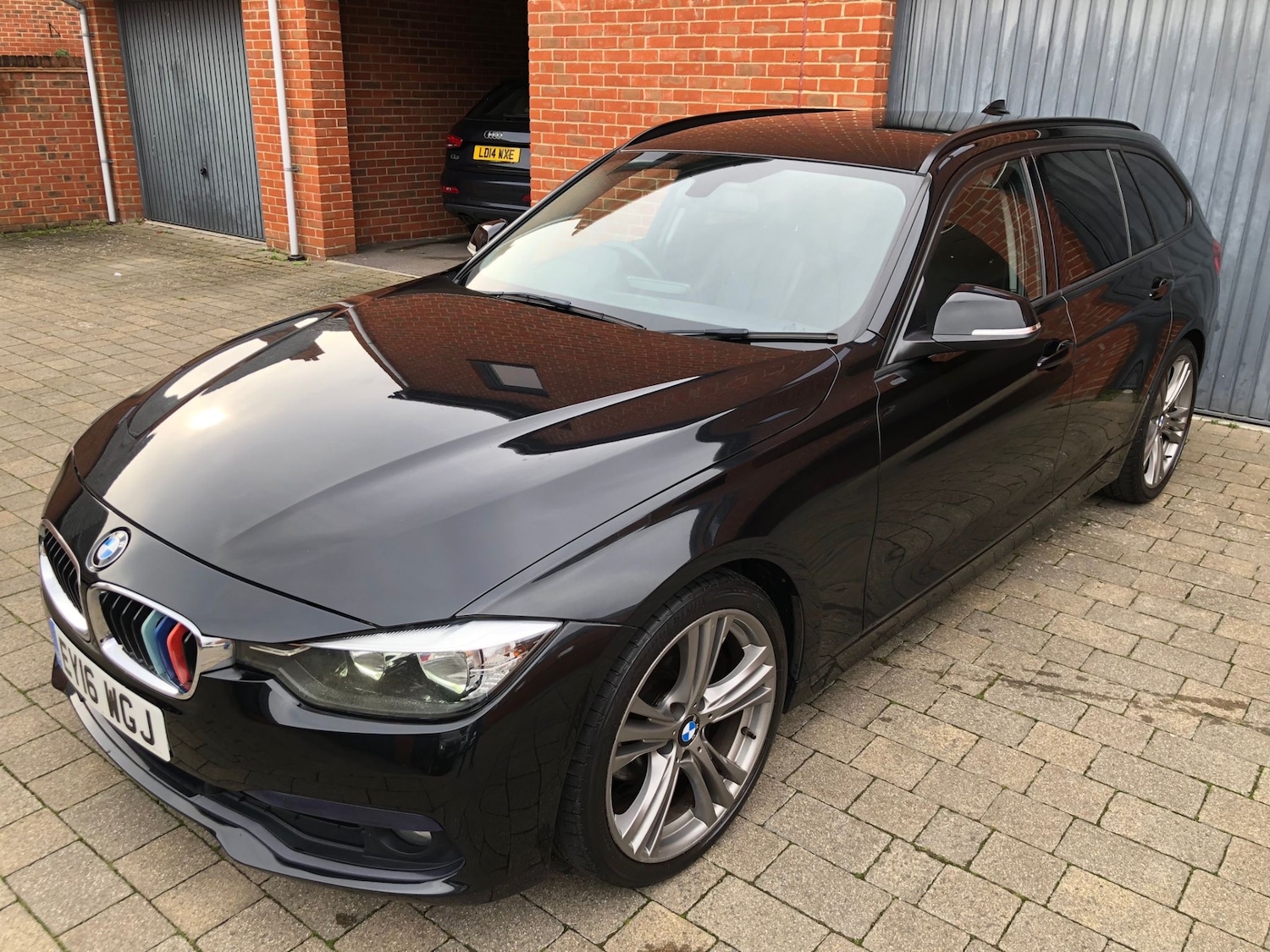 Used BMW 3 Series 2016 for sale - 76343990: Photo 2