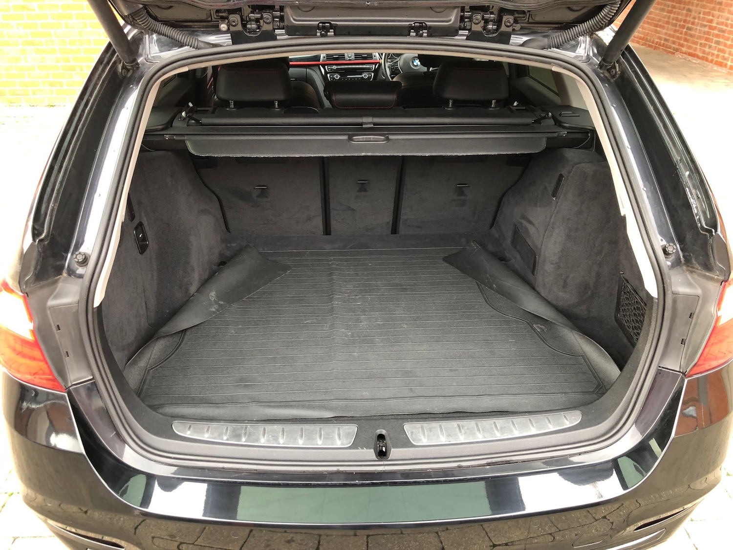 Used BMW 3 Series 2016 for sale - 76343990: Photo 9