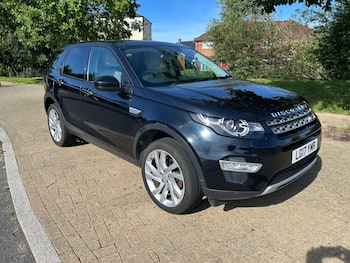 Used Land Rover Discovery Sport 2017 for sale - 79623512: Photo