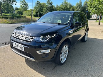 Used Land Rover Discovery Sport 2017 for sale - 79623512: Photo