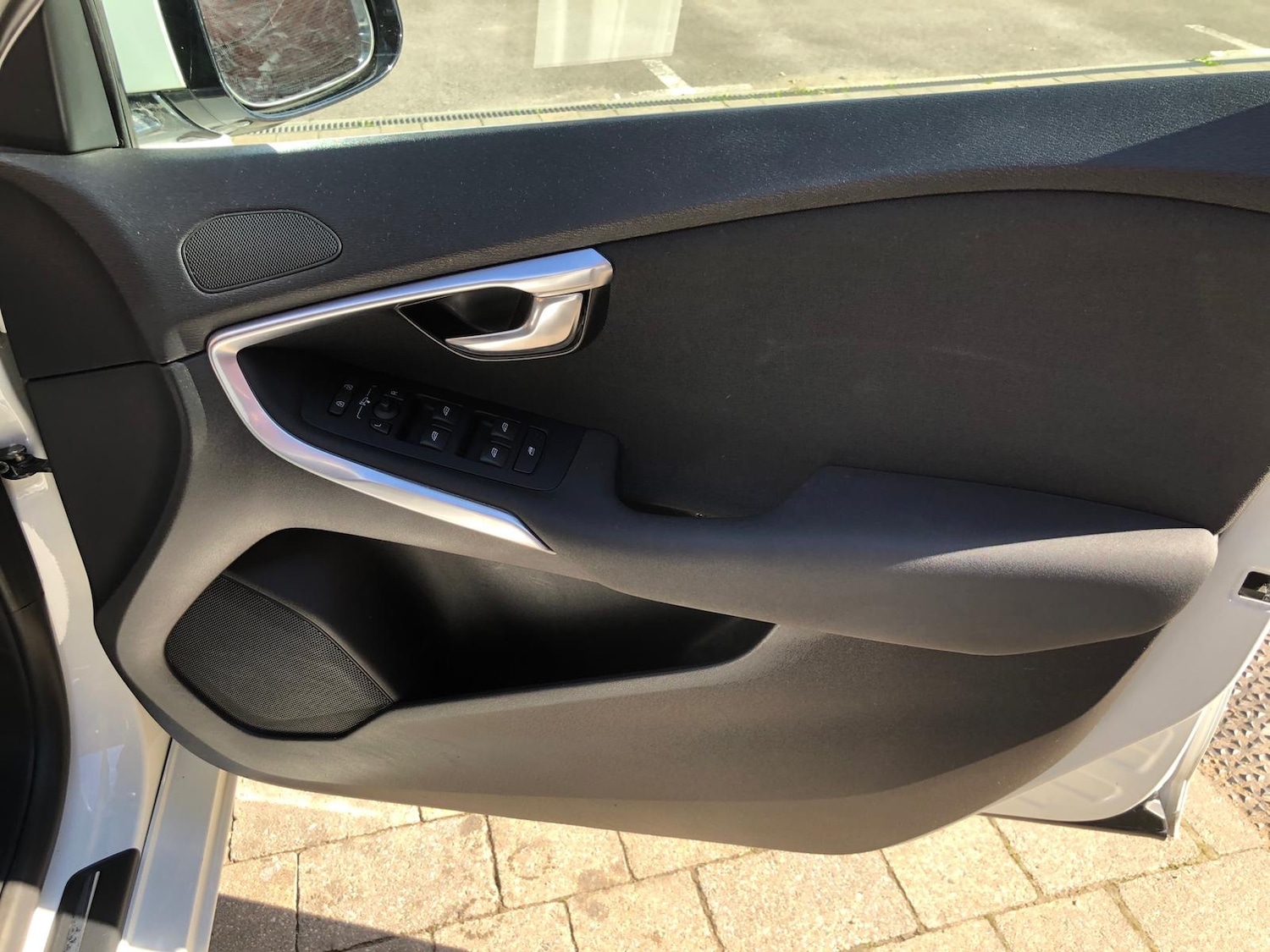 Used Volvo V40 2015 for sale - 76026286: Photo 16