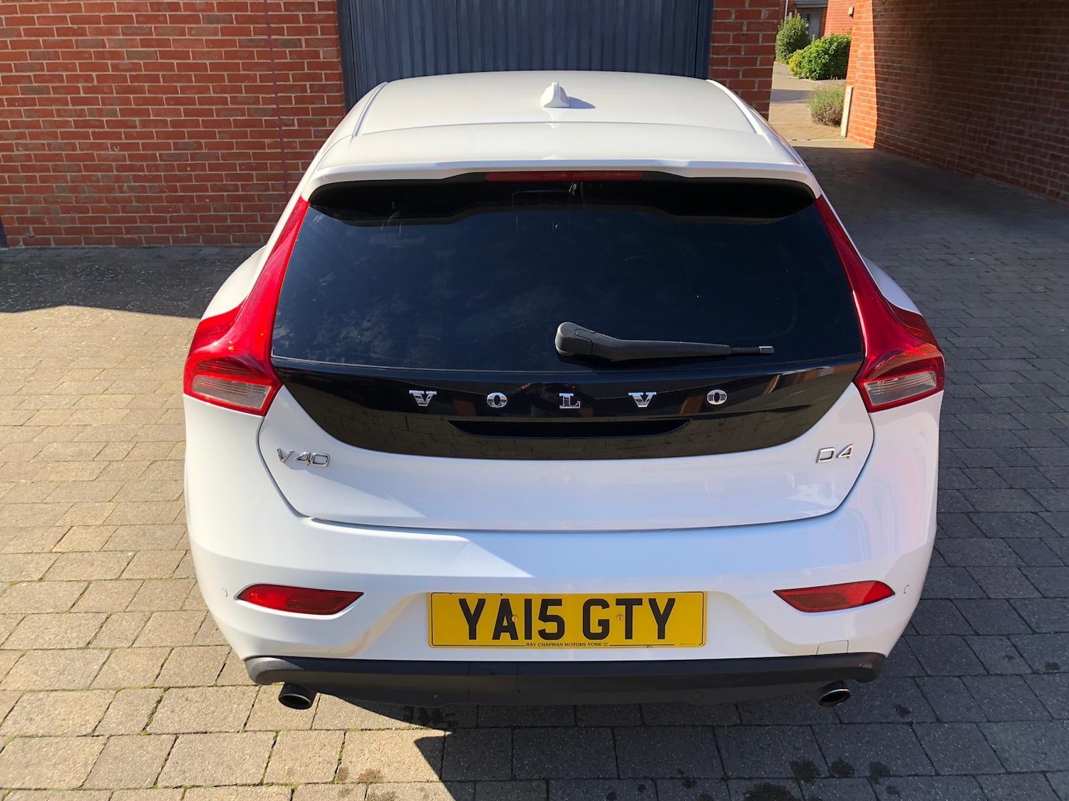 Used Volvo V40 2015 for sale - 76026286: Photo 3