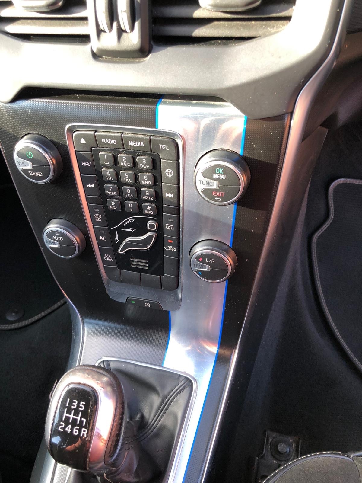 Used Volvo V40 2015 for sale - 76722756: Photo 14