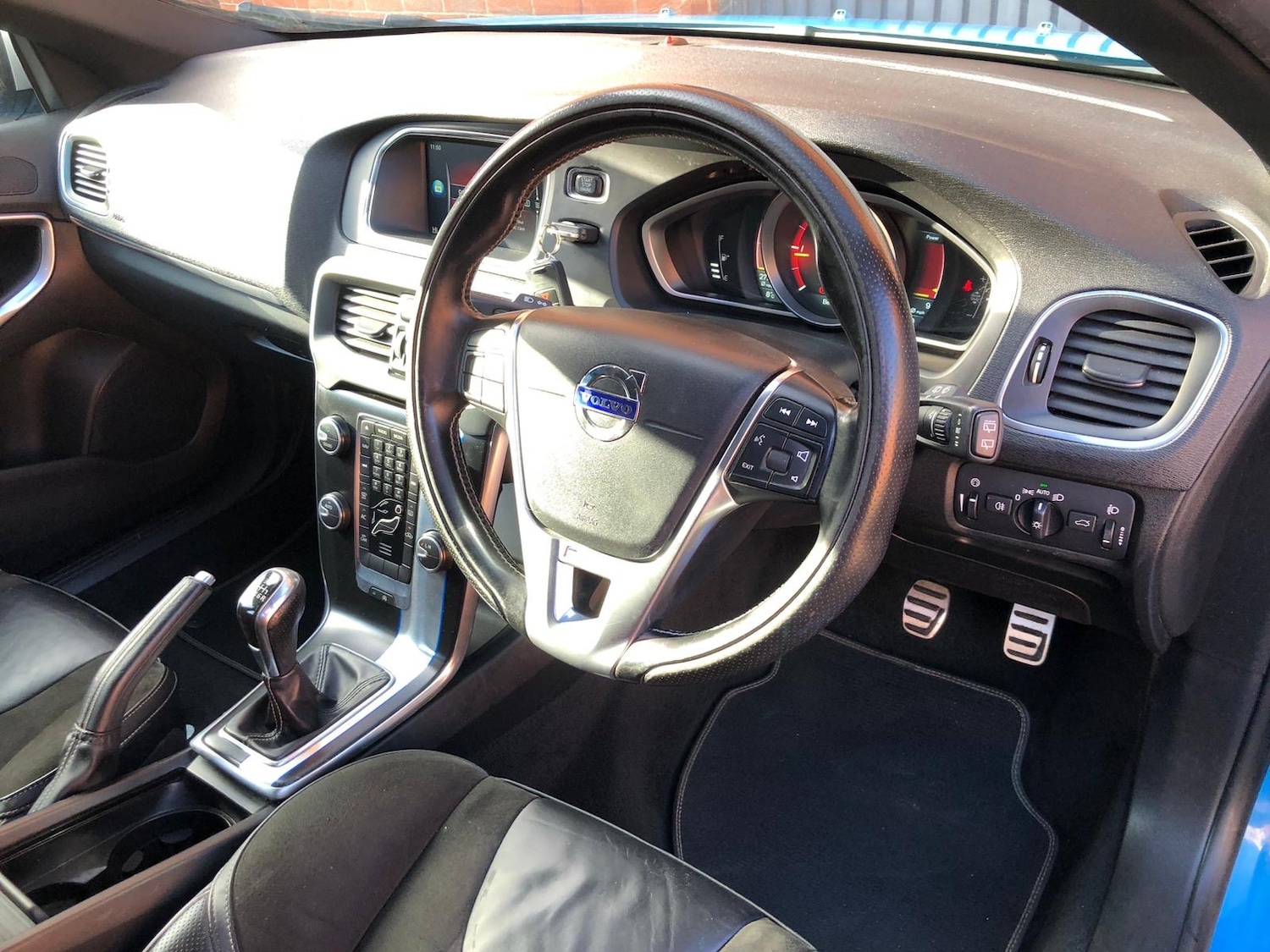 Used Volvo V40 2015 for sale - 76722756: Photo 18