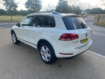 Used Volkswagen Touareg 2011 for sale - 79037359: Photo