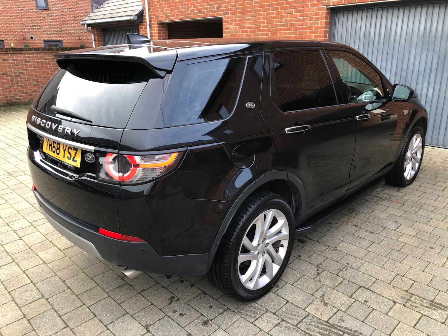 Used Land Rover Discovery Sport 2018 for sale - 76588225: Photo 5