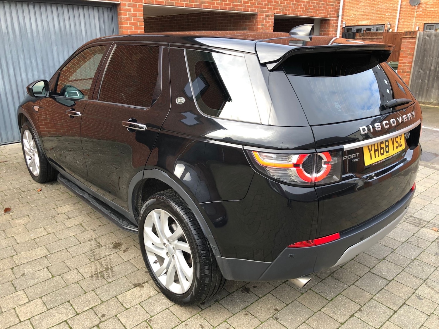 Used Land Rover Discovery Sport 2018 for sale - 76588225: Photo 6