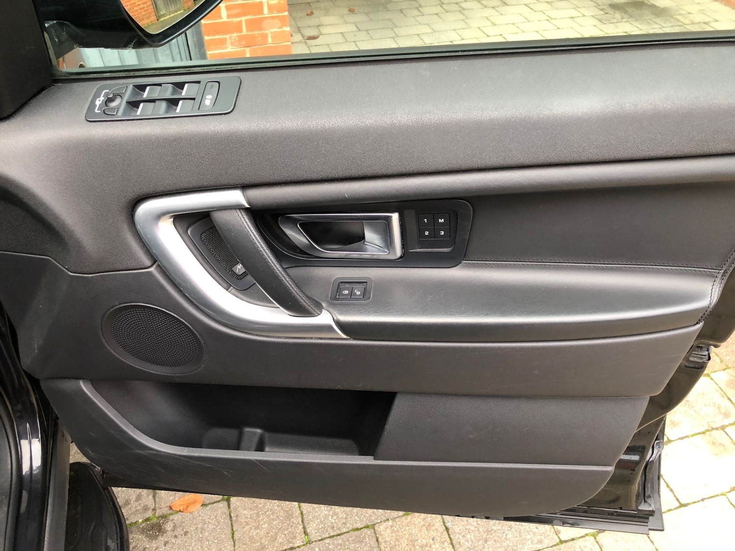 Used Land Rover Discovery Sport 2018 for sale - 76588225: Photo 8