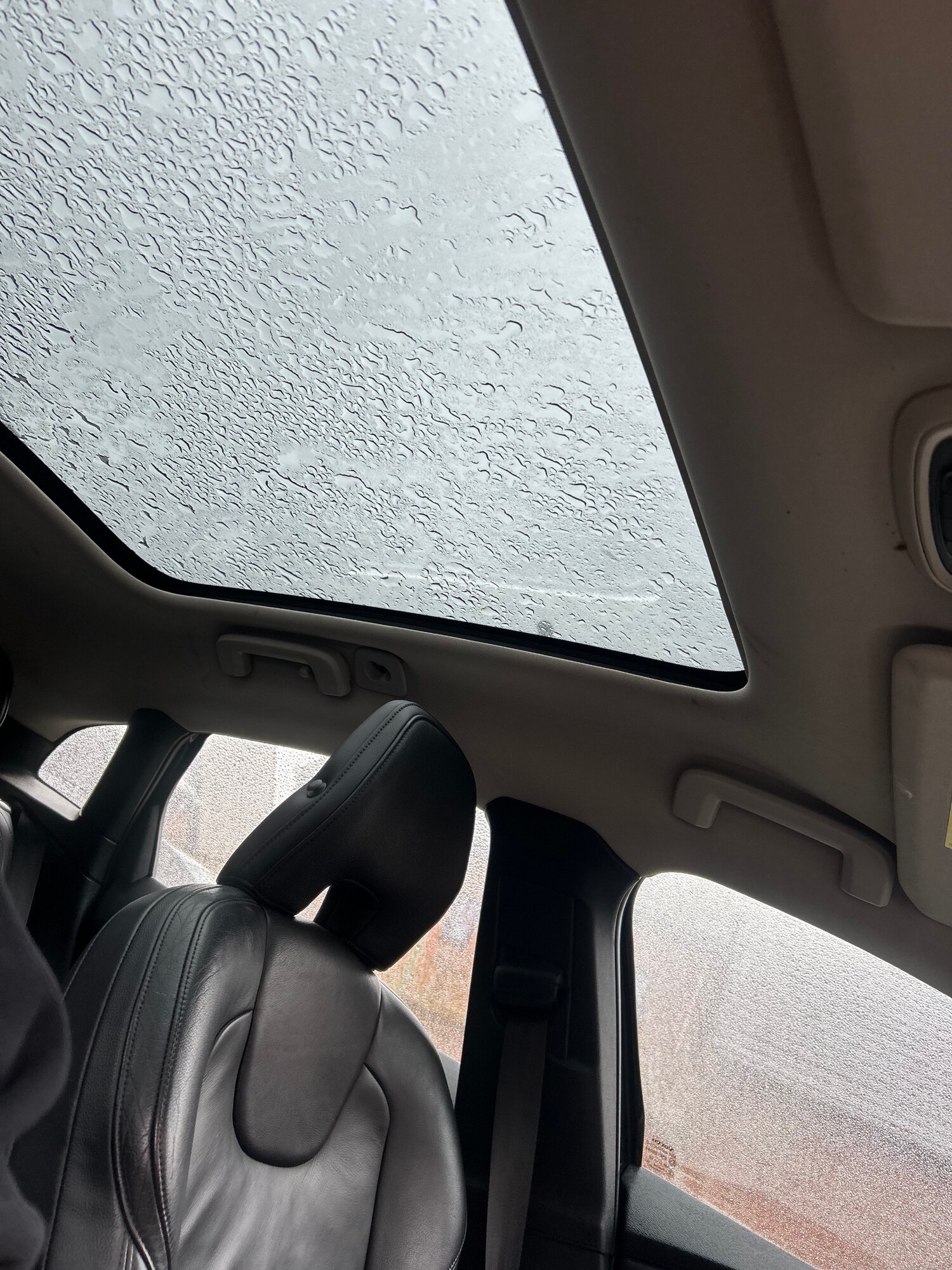 Used Volvo V40 2012 for sale - 77593078: Photo 15