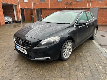 Used Volvo V40 2012 for sale - 77593078: Photo