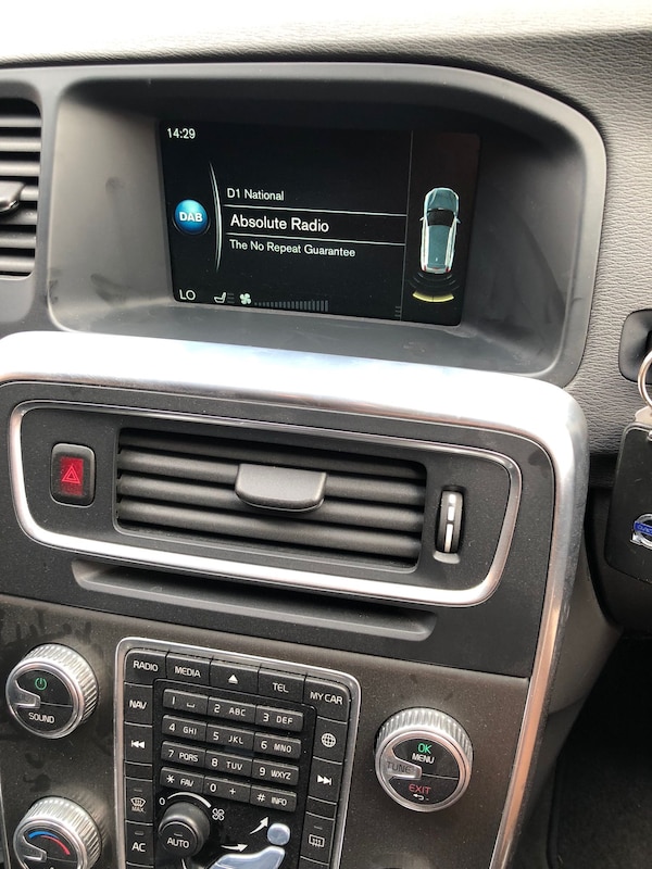 Used Volvo V60 2014 for sale - 75425330: Photo 12