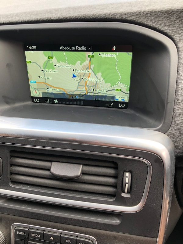 Used Volvo V60 2014 for sale - 75425330: Photo 15