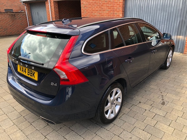 Used Volvo V60 2014 for sale - 75425330: Photo 5