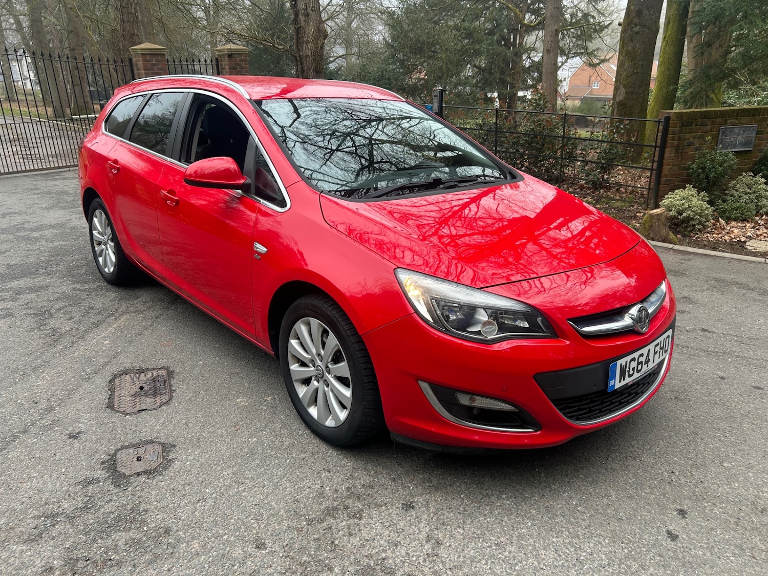 Used Vauxhall Astra 2014 for sale - 77743041: Photo 2