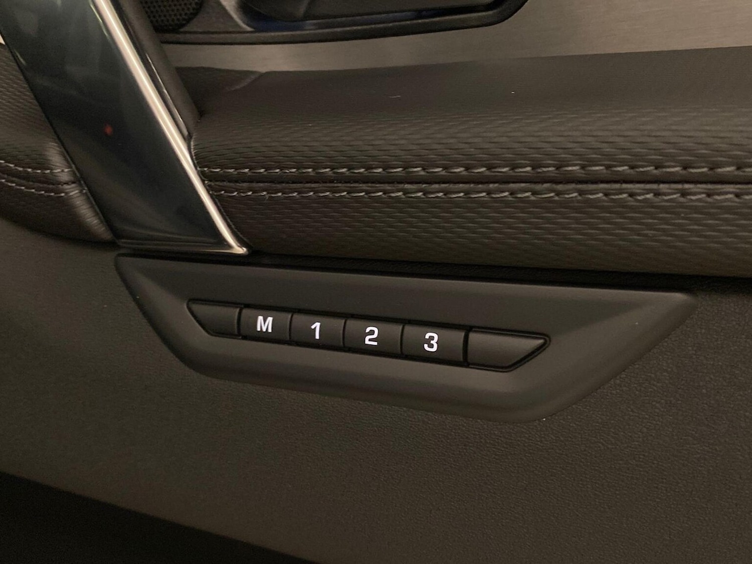 Used Land Rover Discovery Sport 2025 for sale - 78202055: Photo 27