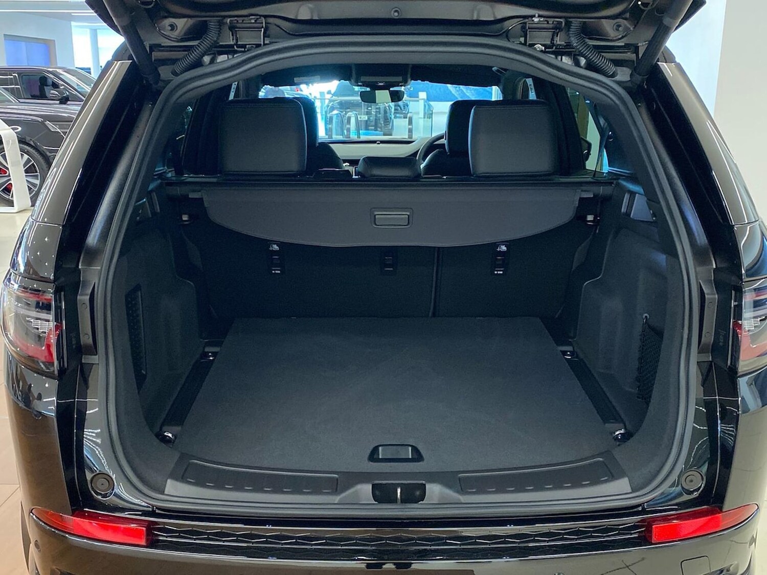 Used Land Rover Discovery Sport 2025 for sale - 78191528: Photo 12