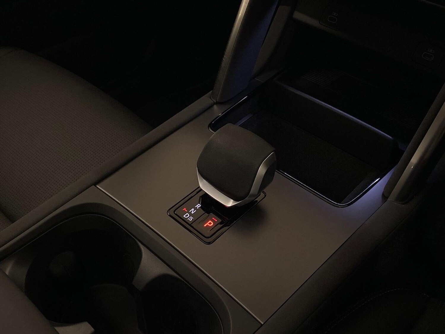 Used Land Rover Discovery Sport 2025 for sale - 78191528: Photo 15