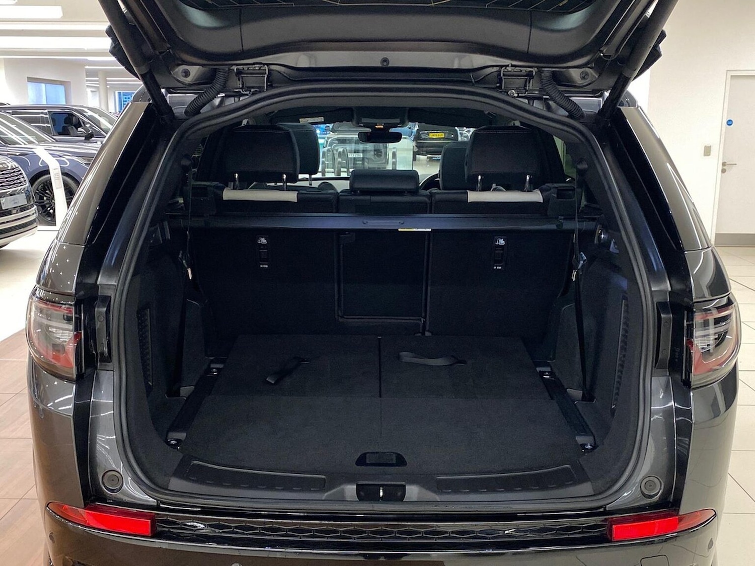 Used Land Rover Discovery Sport 2025 for sale - 76650250: Photo 10