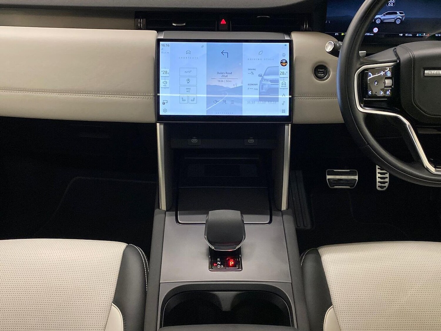 Used Land Rover Discovery Sport 2025 for sale - 76650250: Photo 14