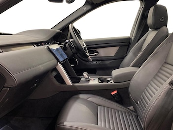 Used Land Rover Discovery Sport 2025 for sale - 76305445: Photo
