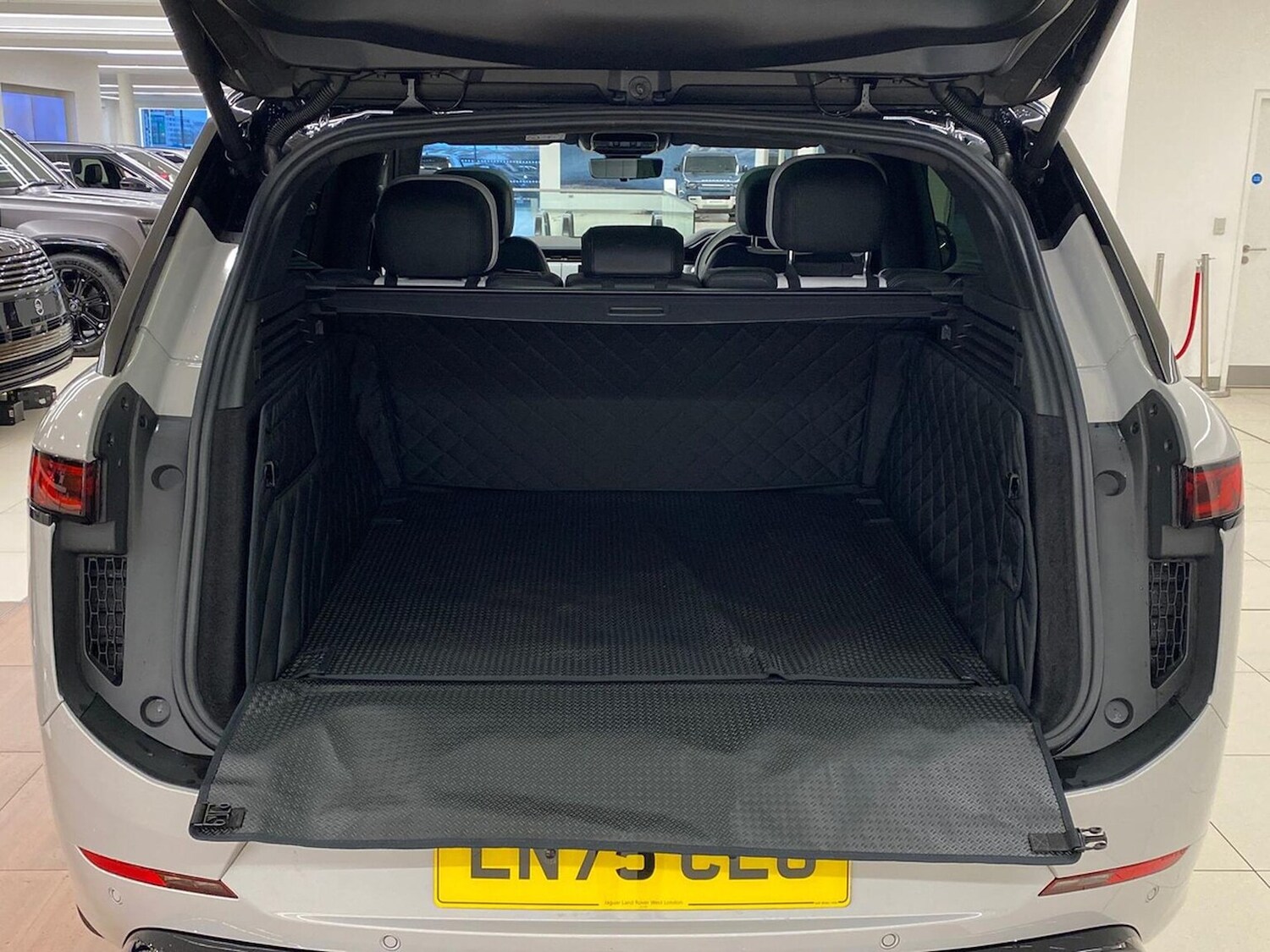 Used Land Rover Range Rover Sport 2025 for sale - 77489508: Photo 10