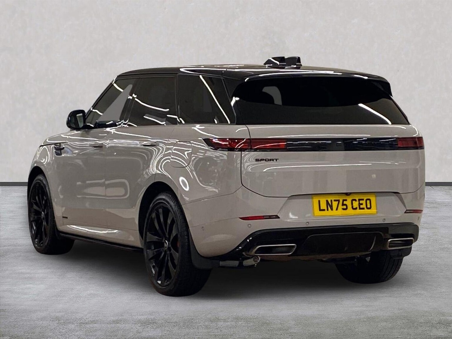 Used Land Rover Range Rover Sport 2025 for sale - 77489508: Photo 2