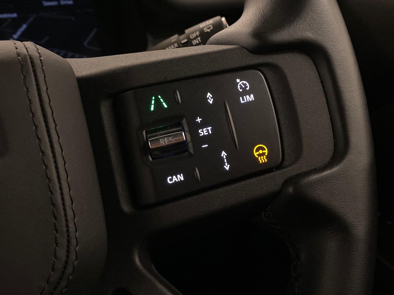 Used Land Rover Defender 2024 for sale - 77014907: Photo 38