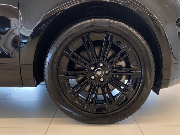 Used Land Rover Range Rover Evoque 2025 for sale - 76243907: Photo 8