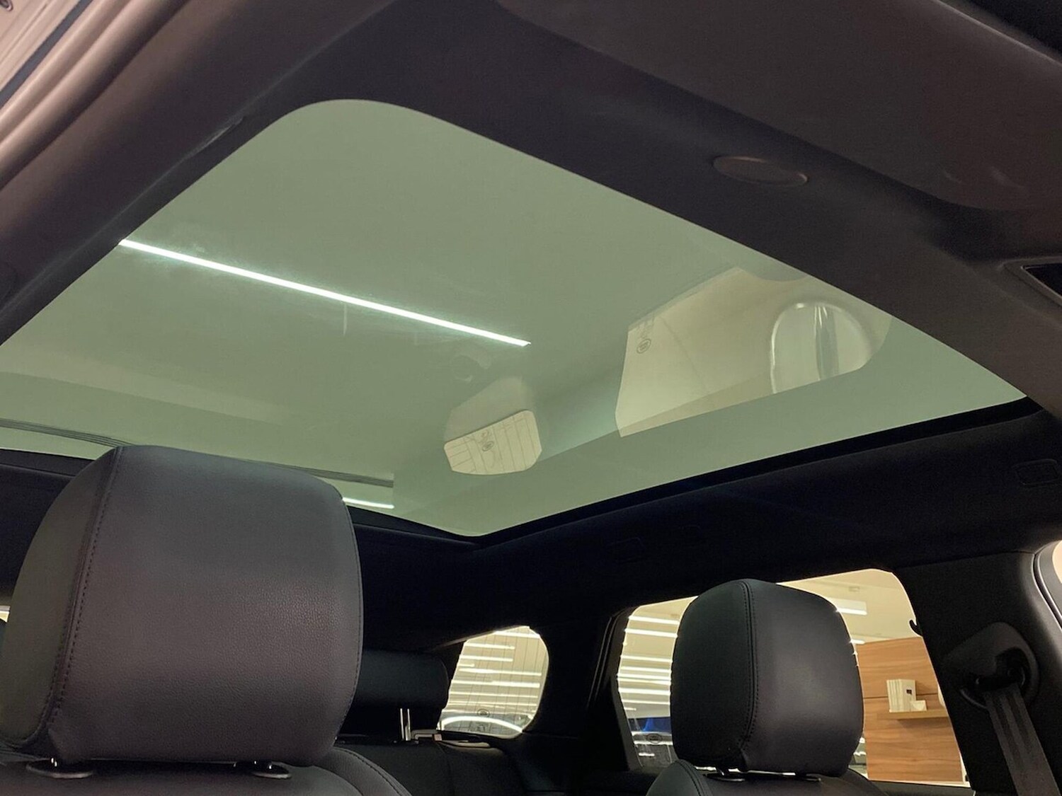 Used Land Rover Range Rover Evoque 2025 for sale - 77489542: Photo 21