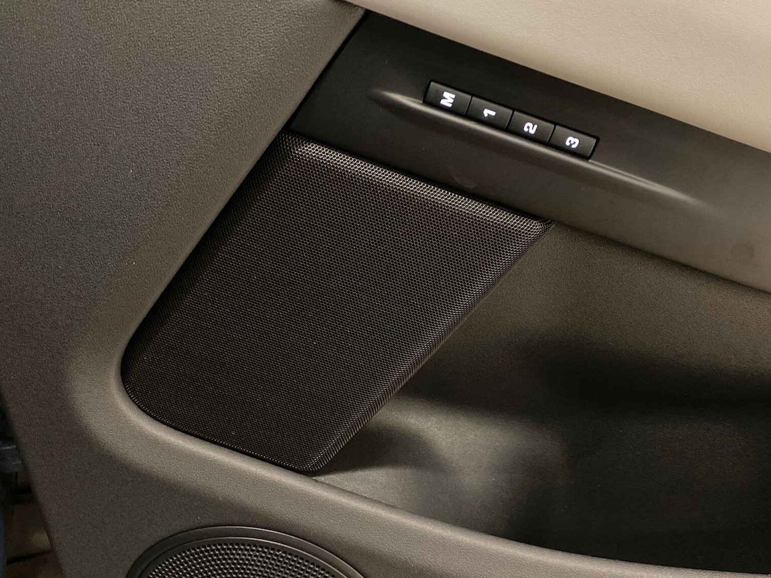 Used Land Rover Range Rover Evoque 2024 for sale - 78060620: Photo 24