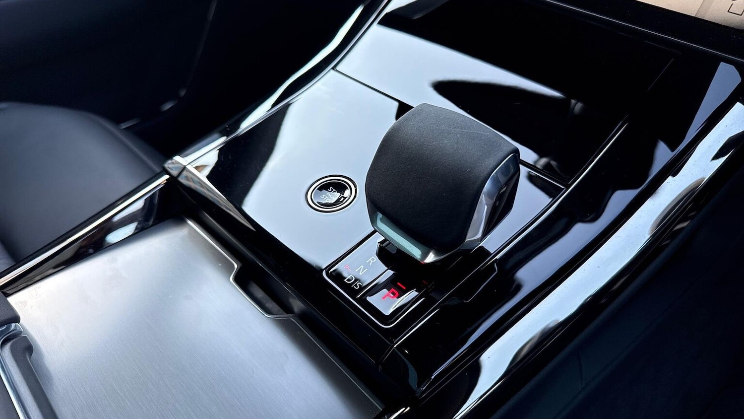 Used Land Rover Range Rover Sport 2024 for sale - 76799412: Photo 13