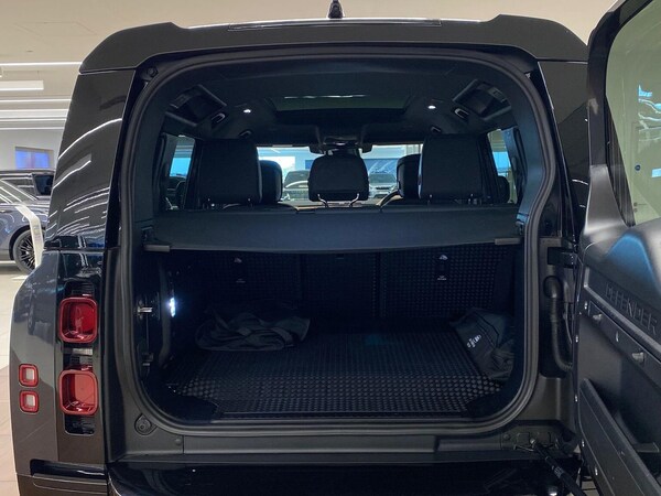 Used Land Rover Defender 2024 for sale - 76324600: Photo 10