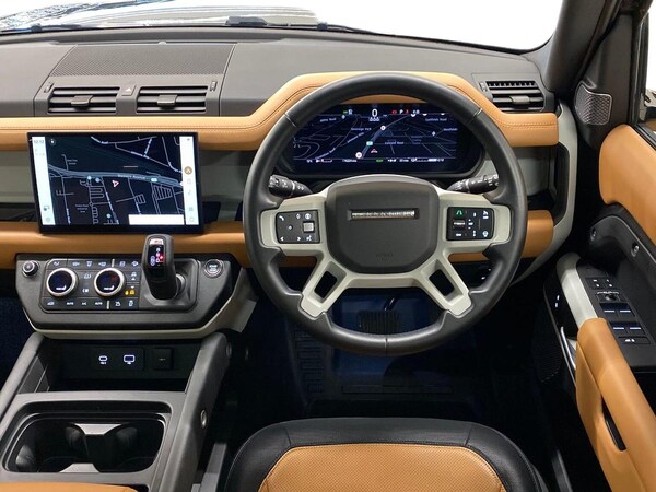 Used Land Rover Defender 2024 for sale - 76324600: Photo 15