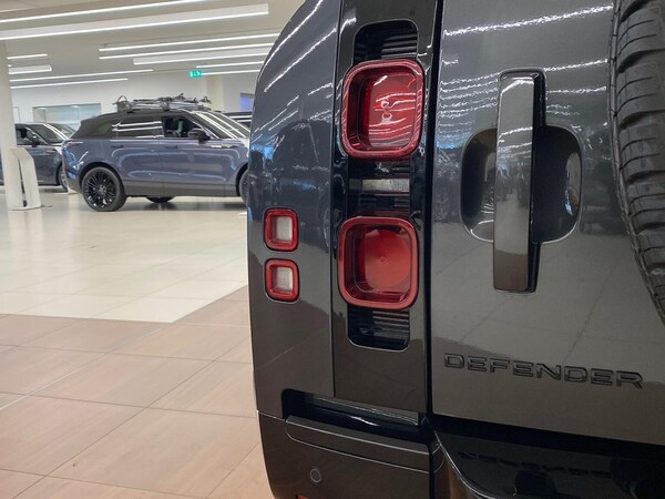 Used Land Rover Defender 2024 for sale - 76324600: Photo 26