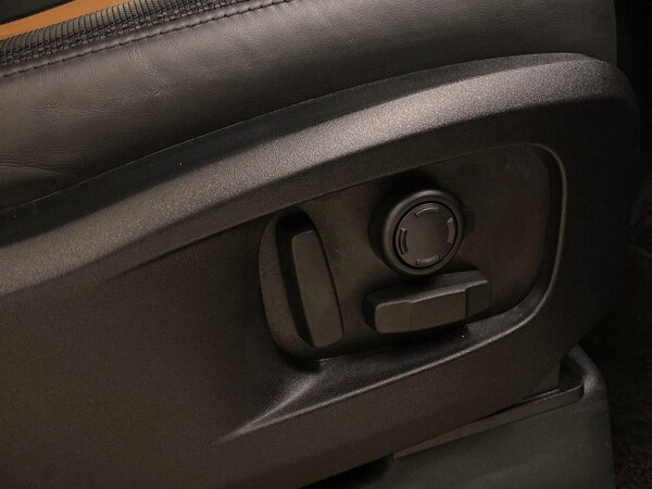 Used Land Rover Defender 2024 for sale - 76324600: Photo 29