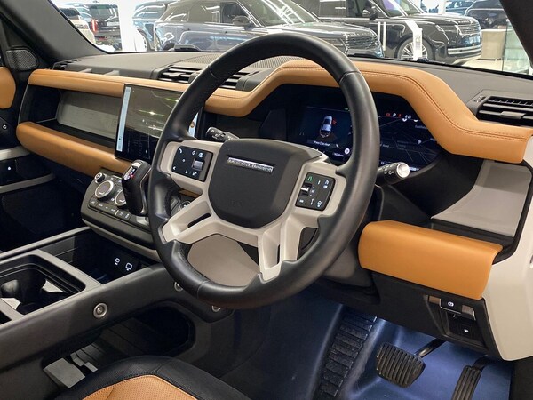 Used Land Rover Defender 2024 for sale - 76324600: Photo 40