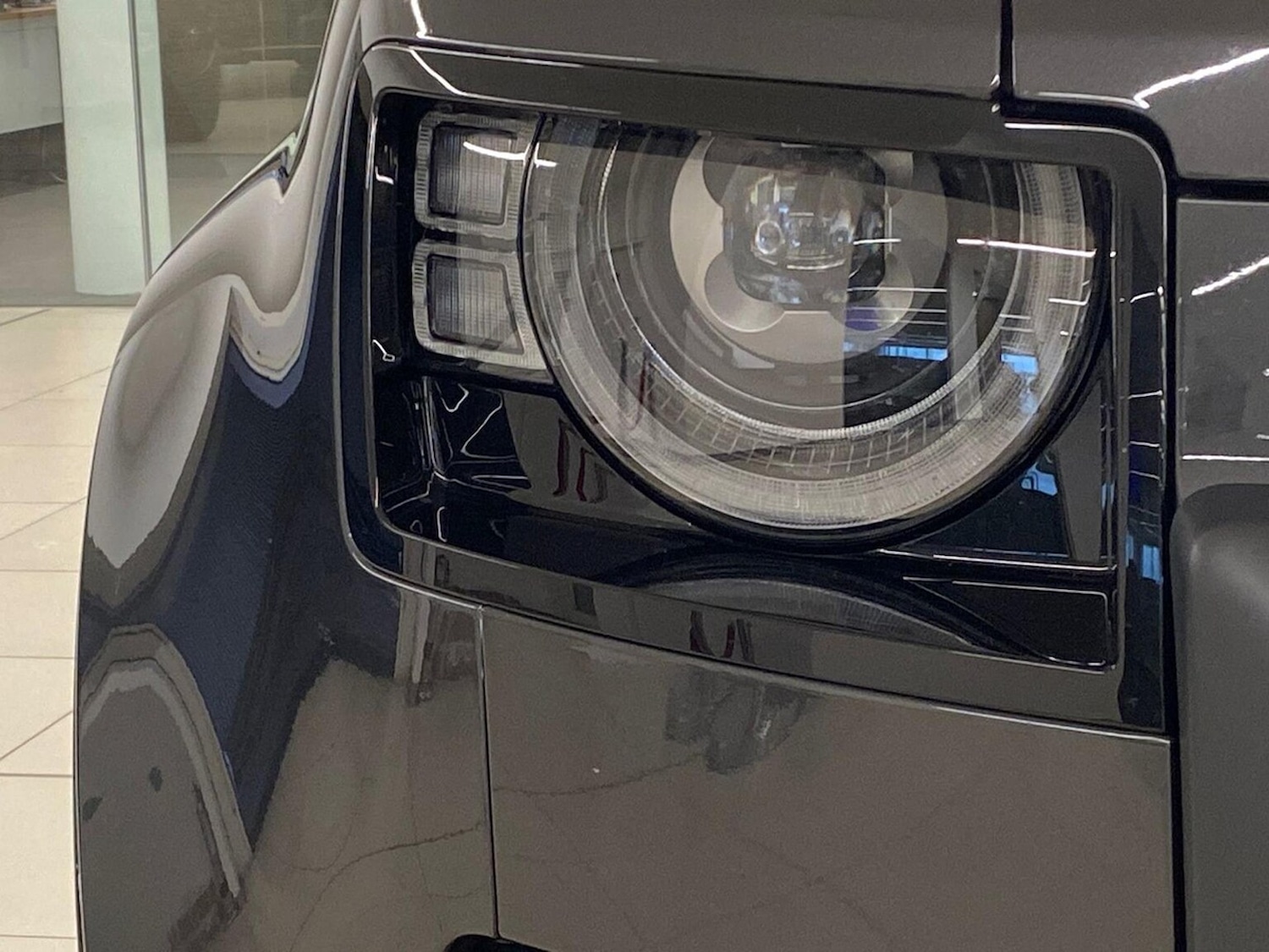 Used Land Rover Defender 2023 for sale - 76536649: Photo 17