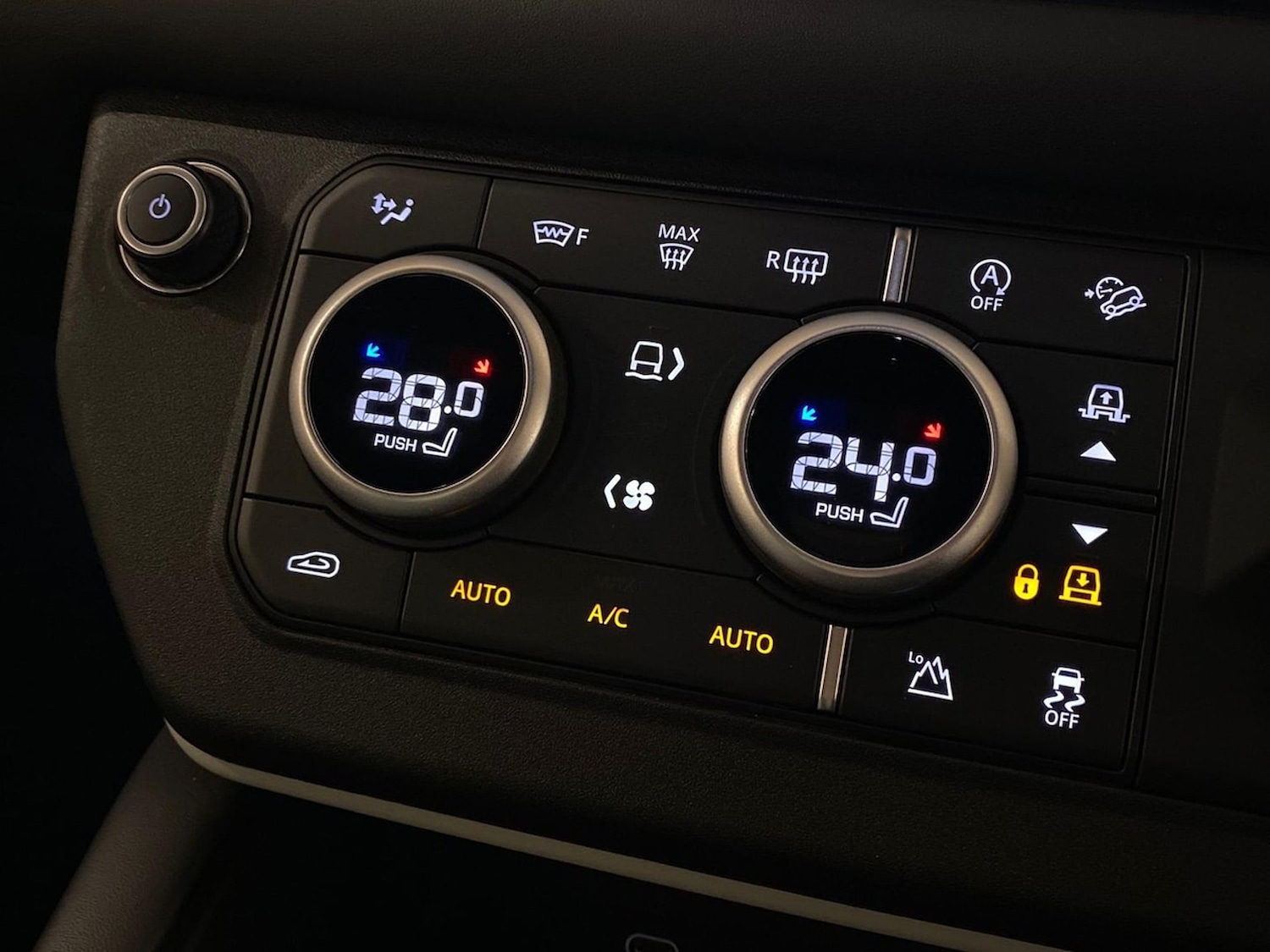 Used Land Rover Defender 2023 for sale - 76536649: Photo 38