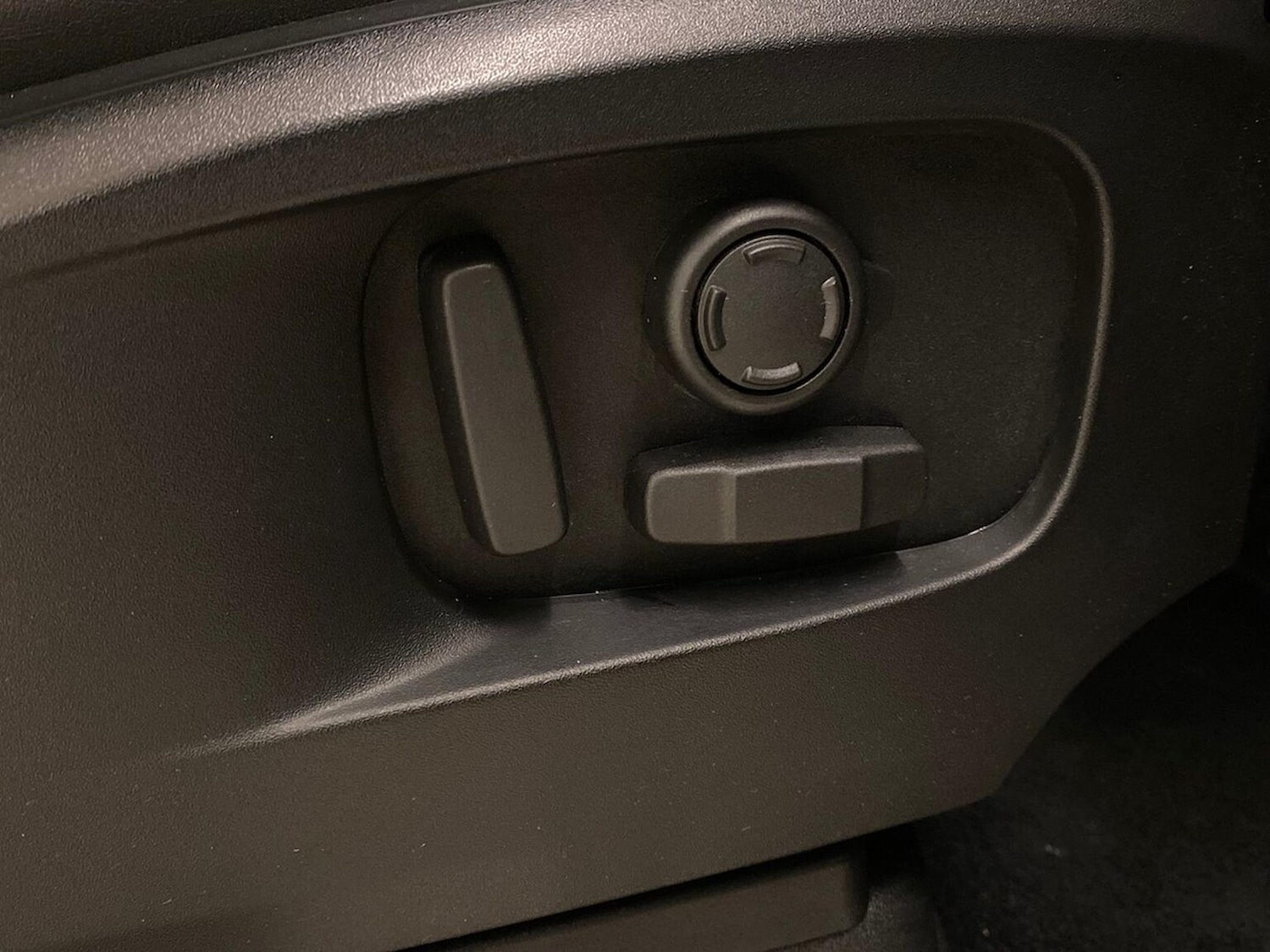 Used Land Rover Defender 2023 for sale - 76536649: Photo 42