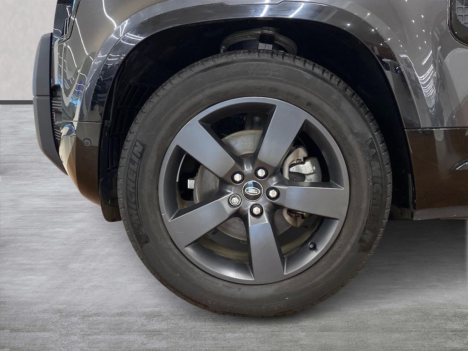 Used Land Rover Defender 2023 for sale - 76536649: Photo 8