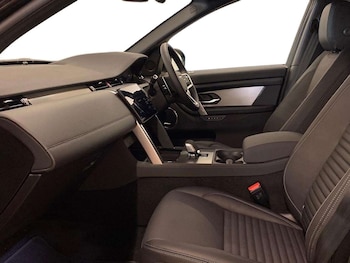 Used Land Rover Discovery Sport 2025 for sale - 78310669: Photo