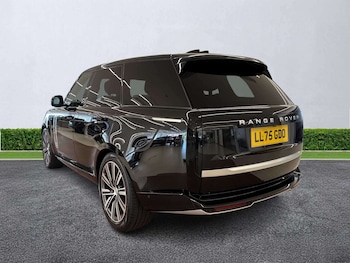 Used Land Rover Range Rover 2025 for sale - 79614901: Photo