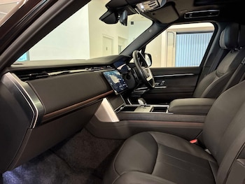 Used Land Rover Range Rover 2025 for sale - 79614901: Photo