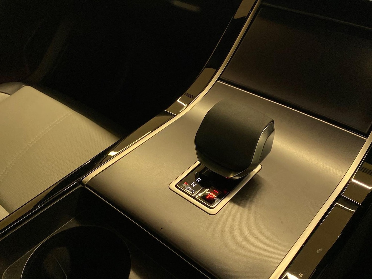 Used Land Rover Range Rover Velar 2025 for sale - 78191529: Photo 15