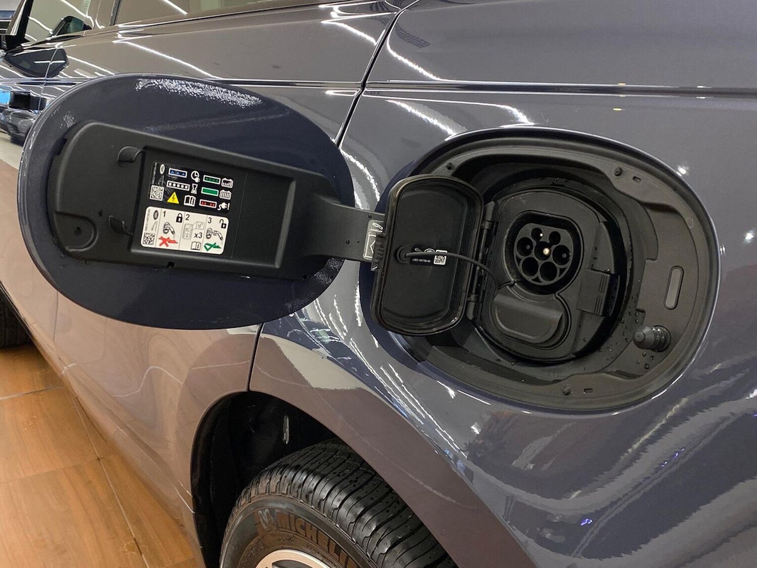 Used Land Rover Range Rover Velar 2025 for sale - 78191529: Photo 35