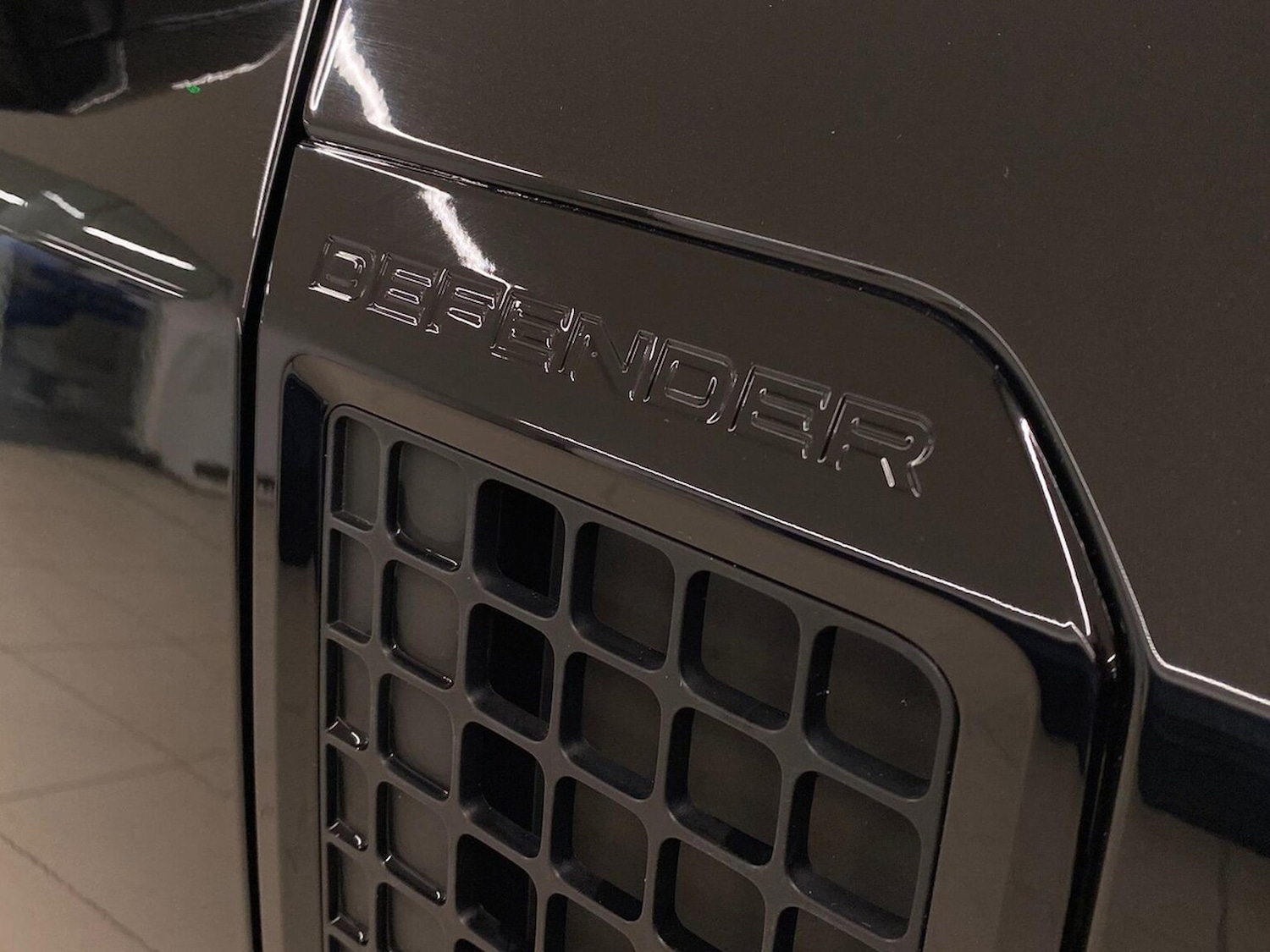 Used Land Rover Defender 2021 for sale - 76324616: Photo 31