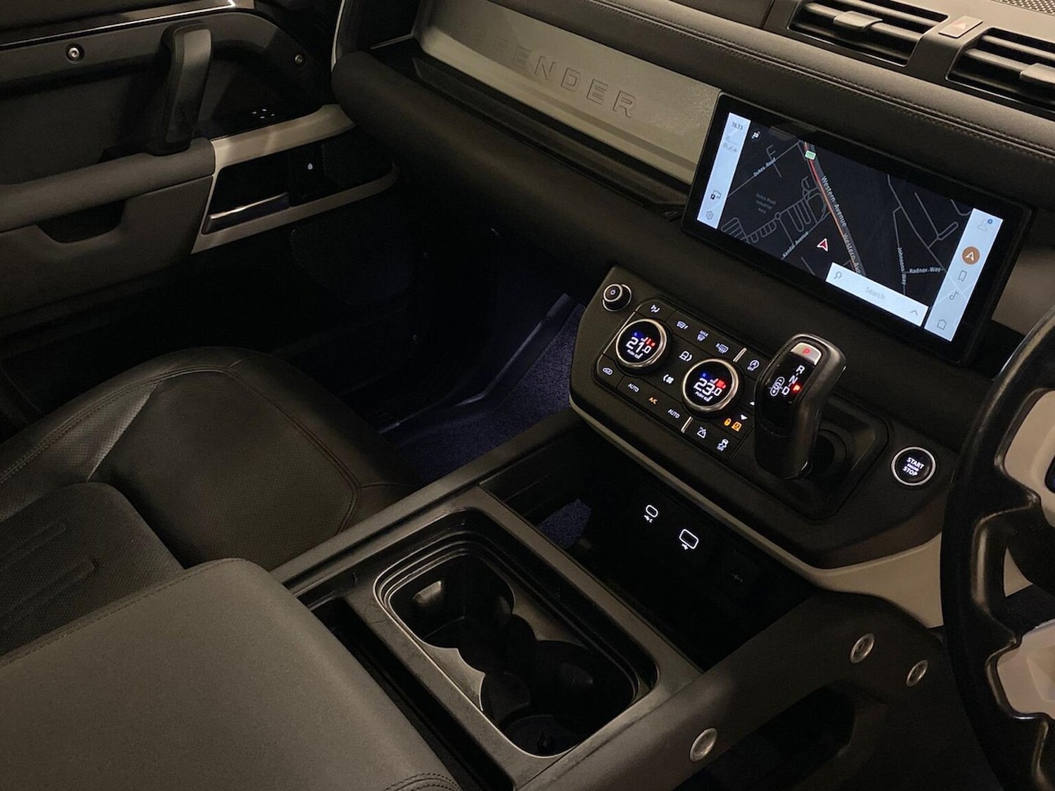 Used Land Rover Defender 2021 for sale - 76324616: Photo 39