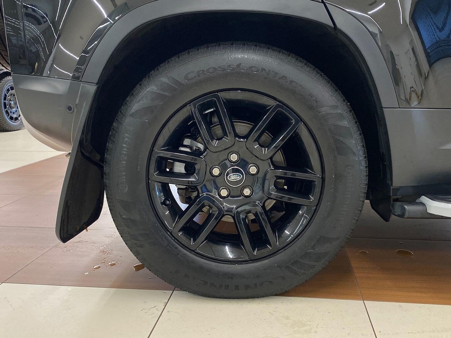 Used Land Rover Defender 2021 for sale - 76324616: Photo 8
