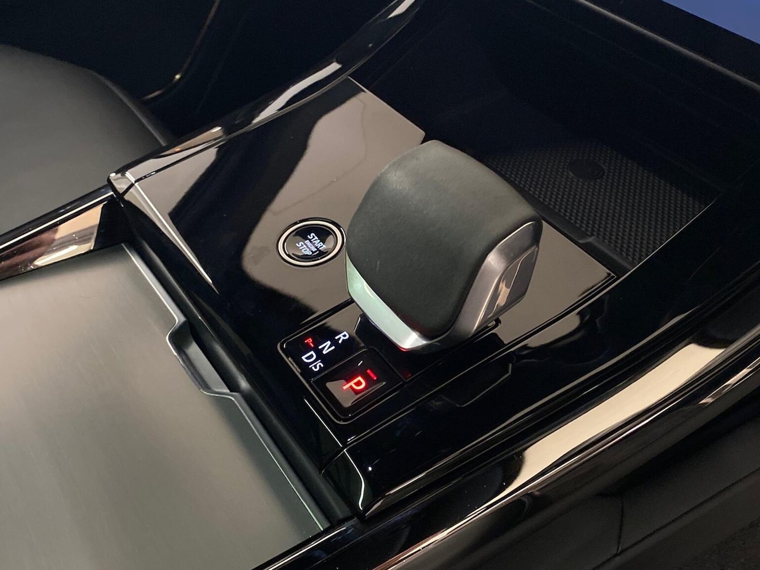 Used Land Rover Range Rover Sport 2024 for sale - 78191479: Photo 15