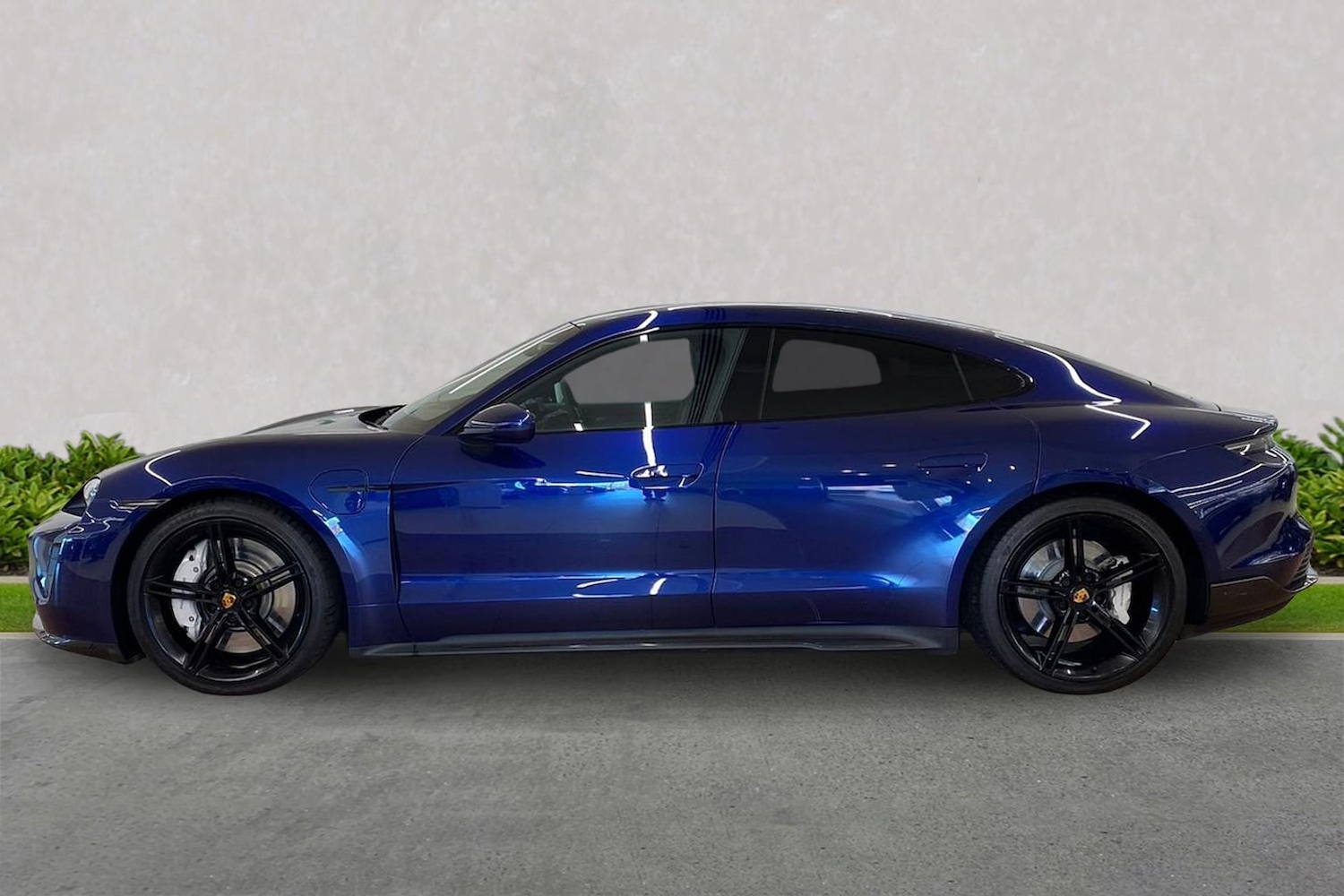 Used Porsche Taycan 2023 for sale - 76699393: Photo 19